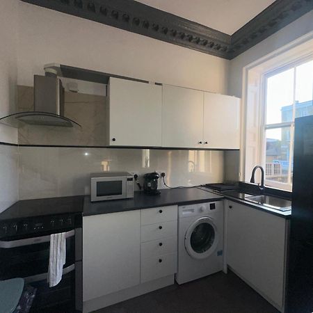 First Floor One Bed Apartment In Central West Londen Buitenkant foto