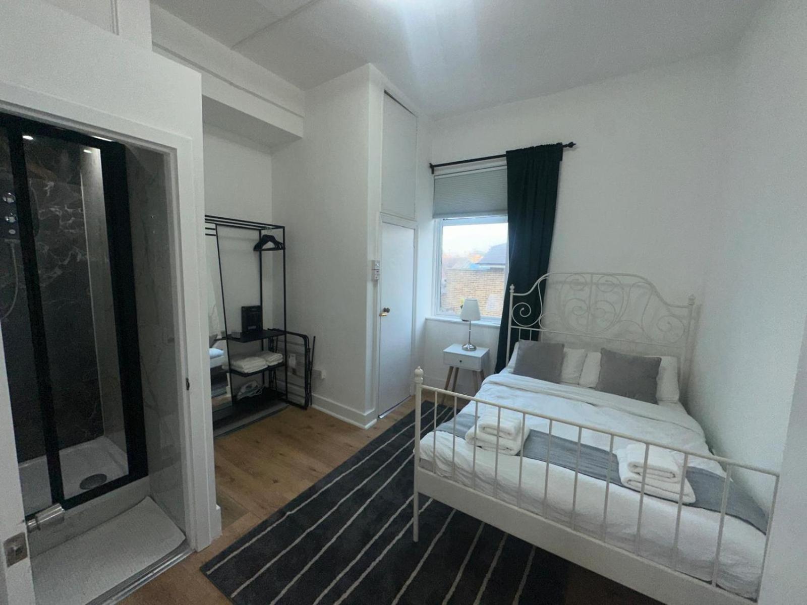 First Floor One Bed Apartment In Central West Londen Buitenkant foto